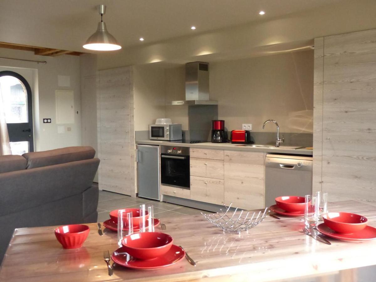 Gite Renove Avec Terrasse, Poele A Bois Et Wifi A Chapeau - Fr-1-489-79 Eksteriør billede