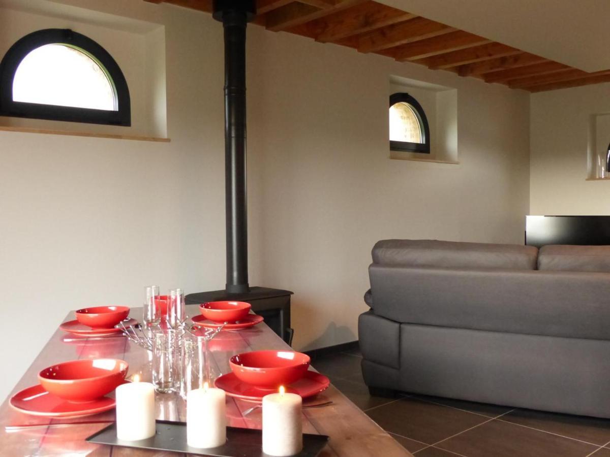 Gite Renove Avec Terrasse, Poele A Bois Et Wifi A Chapeau - Fr-1-489-79 Eksteriør billede