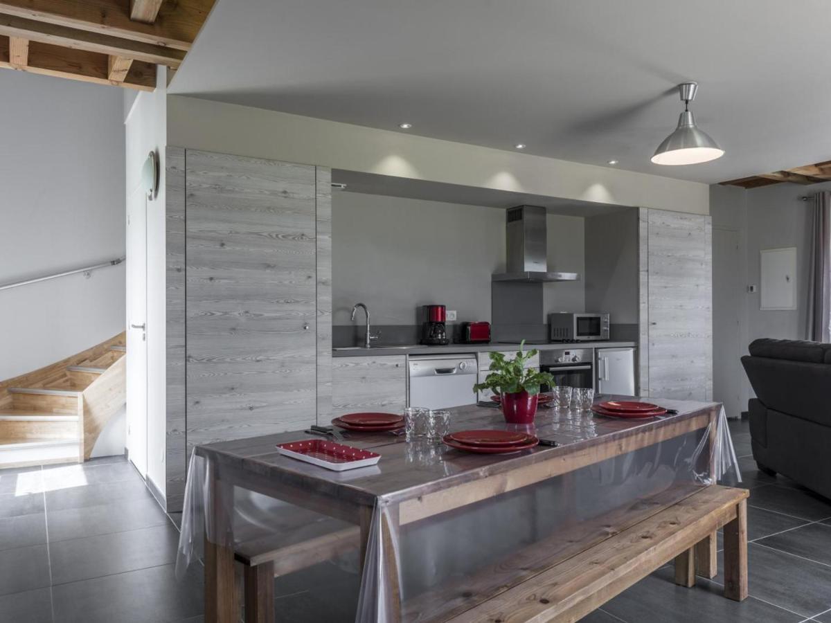 Gite Renove Avec Terrasse, Poele A Bois Et Wifi A Chapeau - Fr-1-489-79 Eksteriør billede