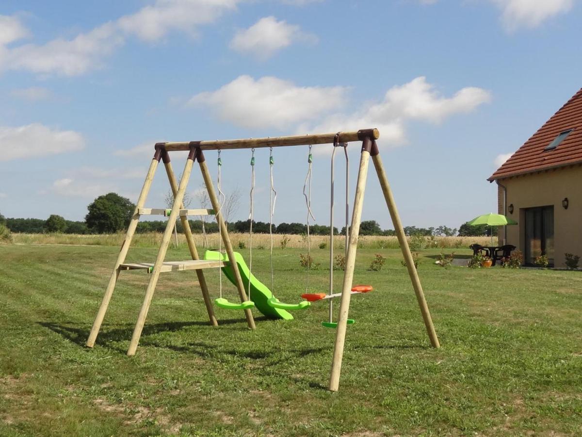Gite Renove Avec Terrasse, Poele A Bois Et Wifi A Chapeau - Fr-1-489-79 Eksteriør billede